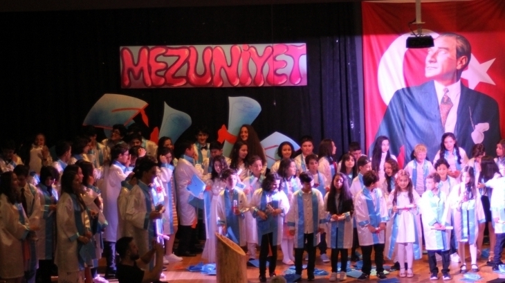 İncek Okyanus Koleji Mezuniyet Törenini Çoşkuyla Kutladı