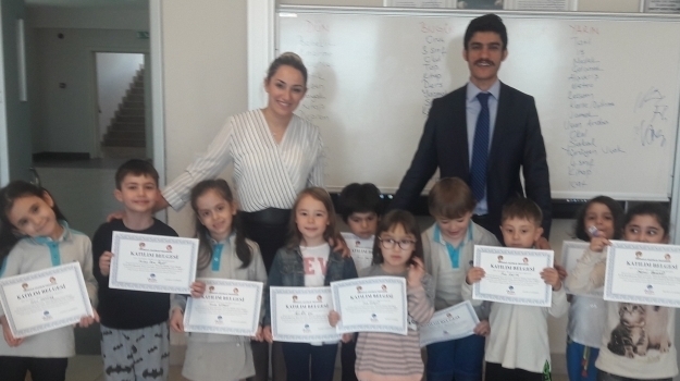 İncek Kampüsü Okul Öncesi Yıldızlar Sınıfı İlkokula Hazırlık Dersi Başarı Belgelerini Aldılar