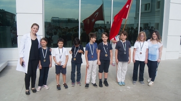 Mimaroba Okyanus İlkokulu’nda Madalya Töreni