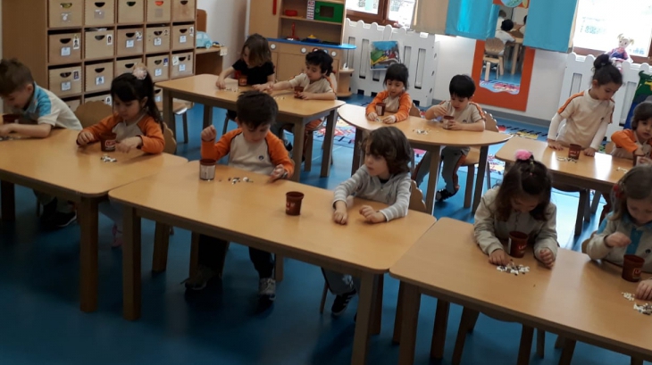 Mimarsinan Okyanus Koleji Okul Öncesi Çiçekler Grubu Sanat Etkinliğinde