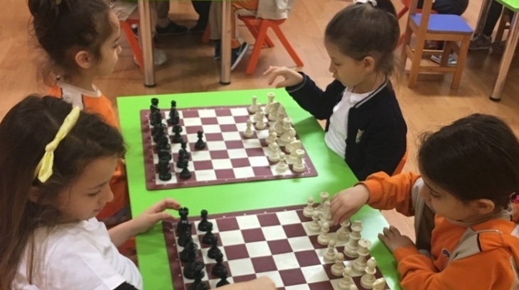 Okul Öncesi Öğrencileri Satranç Şenliğinde Bir Araya Geldi