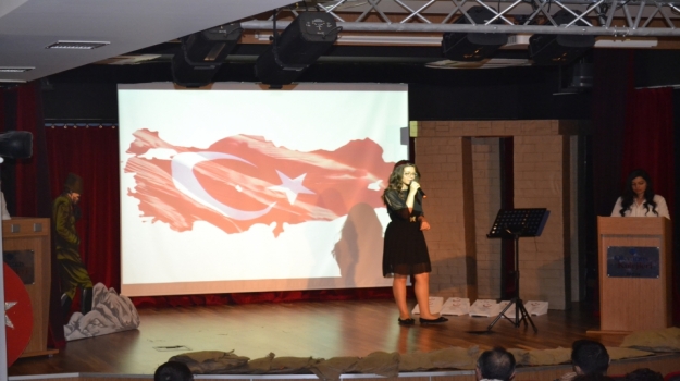 Fatih Okyanus Koleji Ortaokul Öğrencilerinden Şiir Gecesi