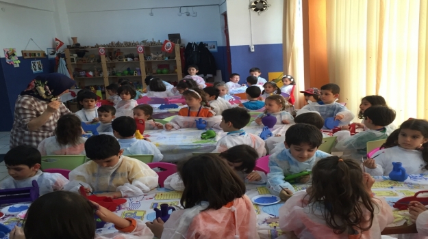 Tarihi Eyüp Oyuncak Atölyesinde ‘’Minik Sanatçılar’’.