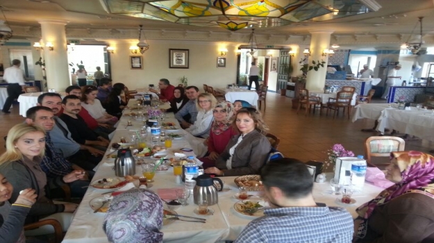 1. Sınıf Velilerinden Öğretmenler Günü Kahvaltısı