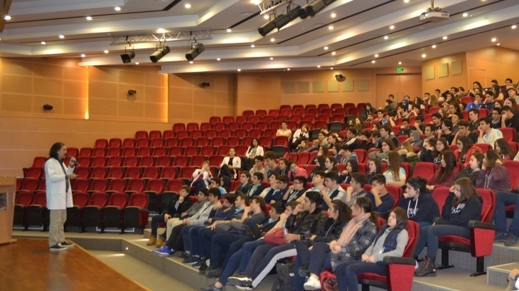 Rehber Öğretmeni Serkan Pedük, Lise Öğrencilerine Yönelik “Öfke ve Şiddet'' Konulu Seminer Düzenledi