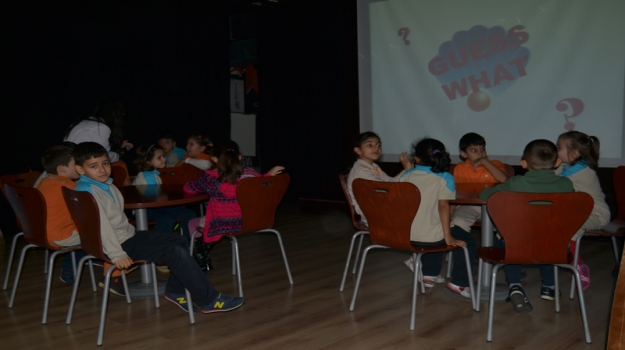"Guess What" Yarışması ile Eğlenceli İngilizce
