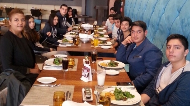 Okyanus Koleji Kolej Ozel Okul Ana Okulu Ilkokul Ortaokul Lise Adana Okyanus Koleji 9 Sinif Ogrencileri Divan Otelde Uygulamali Ingilizce Projesinde