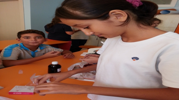 Adana Okyanus Öğrencileri Laboratuvar Çalışması Yaptı