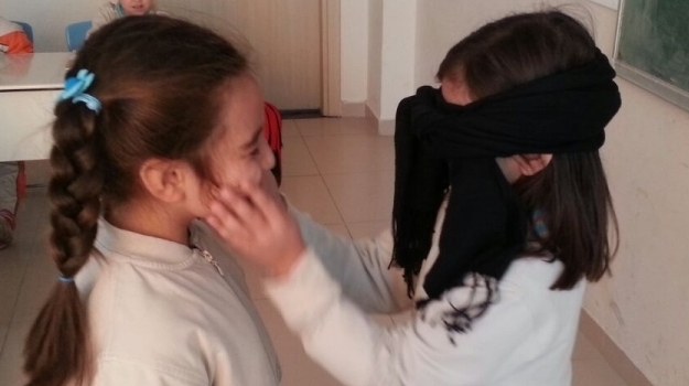 Ankara Eryaman Okyanus Koleji 1.Sınıf Öğrencileri İngilizce Dersinde Hem Eğleniyor Hem de Öğreniyor