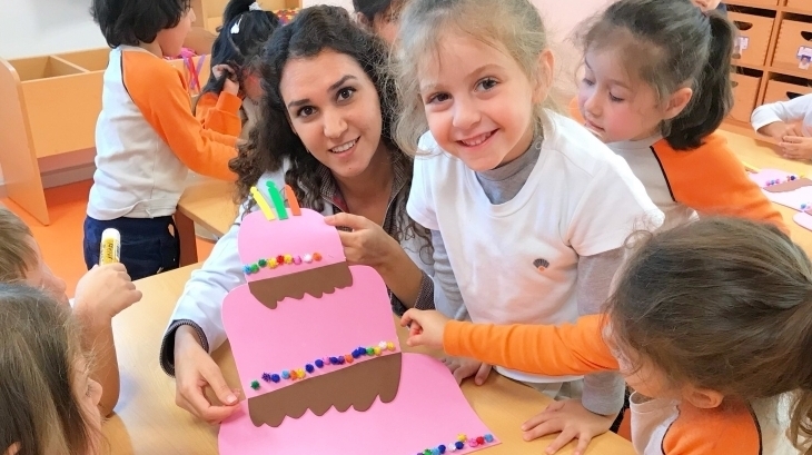 İnciler Sınıfı Bilingual Dersinde