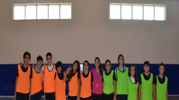 Antalya Okyanus'ta Sınıflar Arası Basketbol Turnuvası