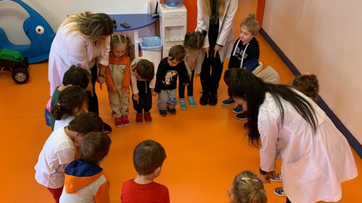 Ataşehir Okyanus Koleji Çiçekler Grubu Play Time Etkinliğinde