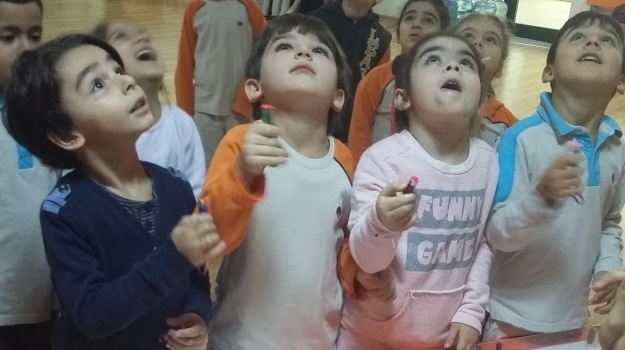 Avcılar Bulutlar Grubu Mad Science Etkinliğinde