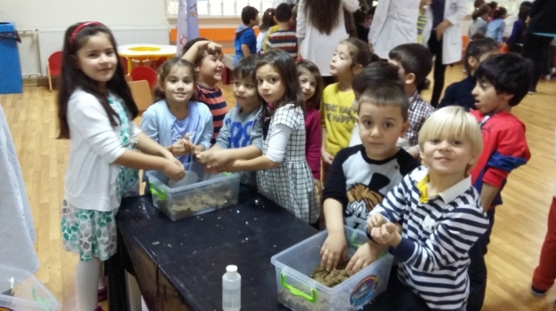 Avcılar Bulutlar Grubu Madscience Bilim Etkinliğinde
