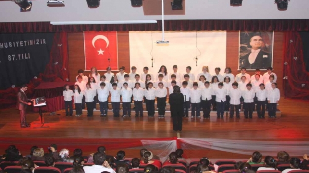 Avcılar'da 29 Ekim Kutlamaları