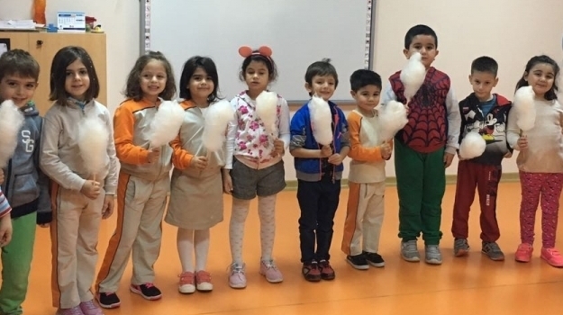 Avcılar Okyanus Koleji Gezegen Grubu Mad Scıence Etkinliğinde
