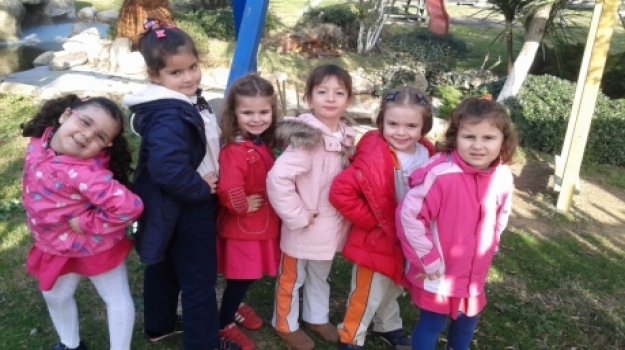 Avcılar Okyanus Okul Öncesi Denizyıldızları Grubu Parkta Oyun Oynuyor