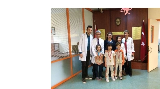 Beylikdüzü Okyanus İlkokul Kademesinde Ayın Müzisyenleri Ödüllerini Aldılar