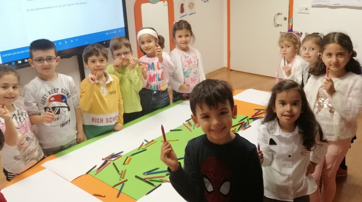 Bahçelievler Okul Öncesi Bulutlar Grubu Bütünleştirilmiş Sanat ve Oyun Etkinliğinde
