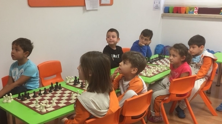 Bahçelievler Okul Öncesi Güneş Grubu Satranç Eğitiminde