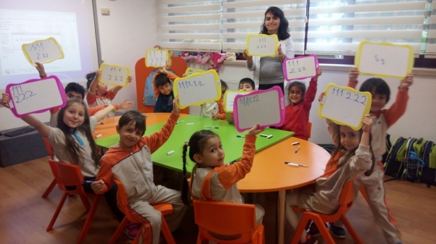 Bahçelievler Okyanus Okul Öncesi Yıldızlar  Grubu Okuma Yazmaya Hazırlık Dersinde