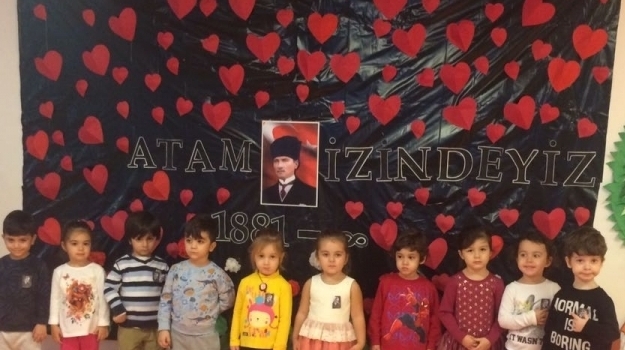 Bahçeşehir A,B,C,D Grubu Öğrencileri 10 Kasım Mustafa Kemal  Atatürk’ü Anma Töreninde