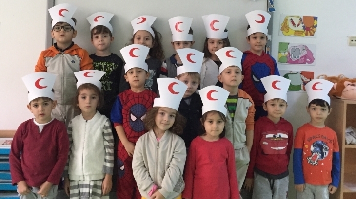 Bahçeşehir B Grubu  Kızılay Haftası’nı kutluyor.