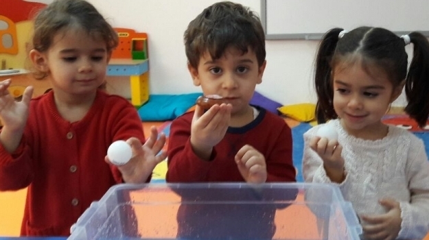 Bahçeşehir Çiçekler Grubu Fen ve Doğa Etkinliğinde