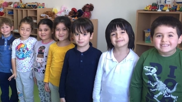 Bahçeşehir Gökkuşağı Grubu Sanat Etkinliğinde