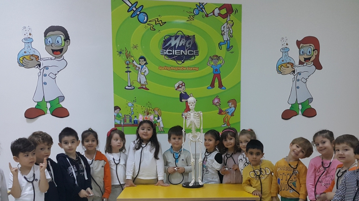 Bahçeşehir Mercanlar Grubu Madscience Etkinliğinde