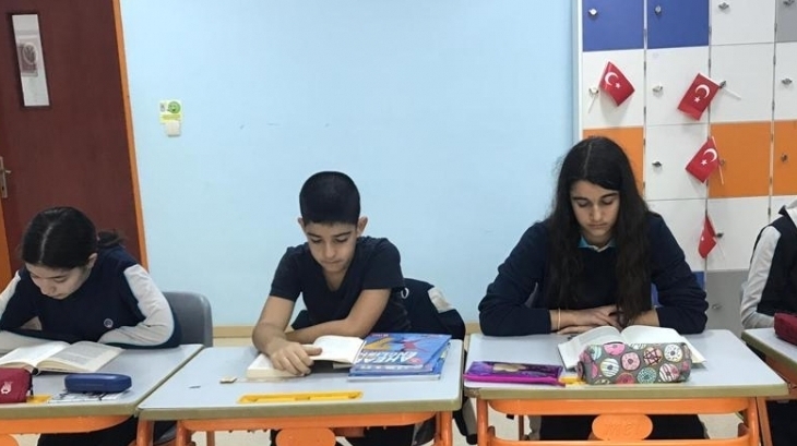 Bahçeşehir Okyanus Koleji Ortaokul Kademesi Kitap Okuma Etkinliği