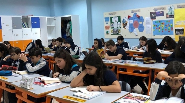 Bahçeşehir Okyanus Koleji Ortaokul Kademesi Kitap Okuma Etkinliği