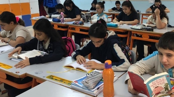 Bahçeşehir Okyanus Koleji Ortaokul Kademesi Kitap Okuma Etkinliği