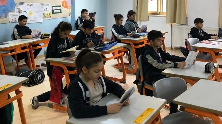 Bahçeşehir Okyanus Koleji Ortaokul Kademesi Kitap Okuma Etkinliği