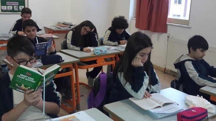 Bahçeşehir Okyanus Koleji Ortaokul Kademesi Kitap Okuma Etkinliği