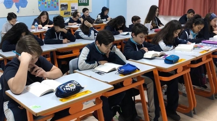 Bahçeşehir Okyanus Koleji Ortaokul Kademesi Kitap Okuma Etkinliği