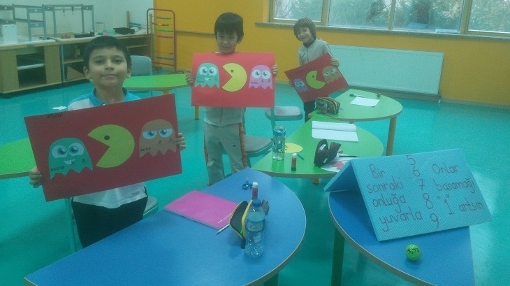Bahçeşehir Okyanus Koleji Üstün Zekâlılar ve Yetenekliler İlkokulu 1/E Sınıfı Matematik Esnek Grup Öğrencileri “Pacman Yuvarlama Tepesinde” Etkinliğinde