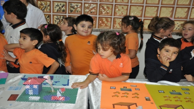 Bahçeşehirde İngilizce Proje Sergisi
