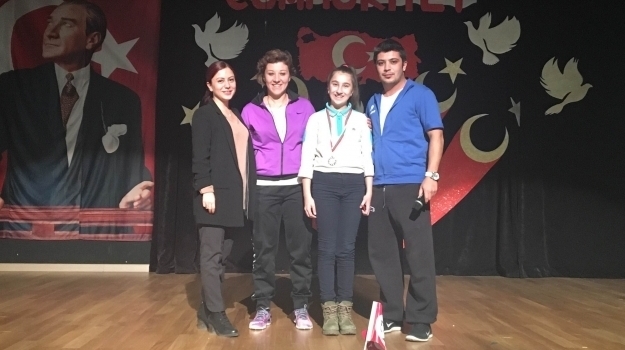 Balkanlar Badminton Birincimiz!