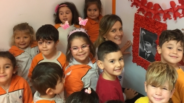 Beykent okyanus Koleji Okul Öncesi Balıklar Grubu Sanat Etkinliği Zamanı