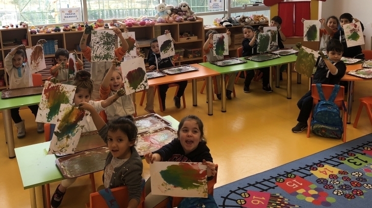 Beykent  Okyanus Koleji Okul Öncesi Gökkuşağı  Grubu Sanat Etkinliği Dersinde