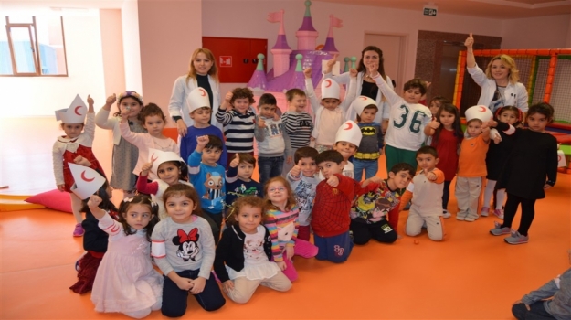 Beykent Okyanus Koleji Okul Öncesi Öğrencileri Kızılay Etkinliği Yaptılar.