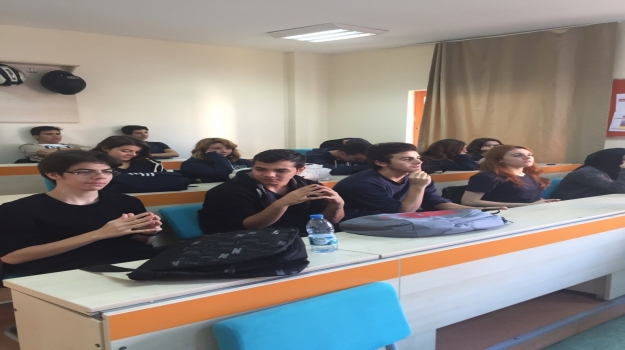 Beylikdüzü Okyanus Koleji'nde Üniversite Sınav Sistemi Sunumu Yapıldı