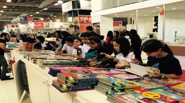 Beylikdüzü Okyanus Koleji’ nde Kitap Fuarı Coşkusu