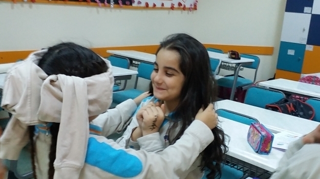 Beylikdüzü Okyanus Koleji İlkokul Öğrencileri Fransızca Dil Kulübü Dersinde Körebe Etkinliği