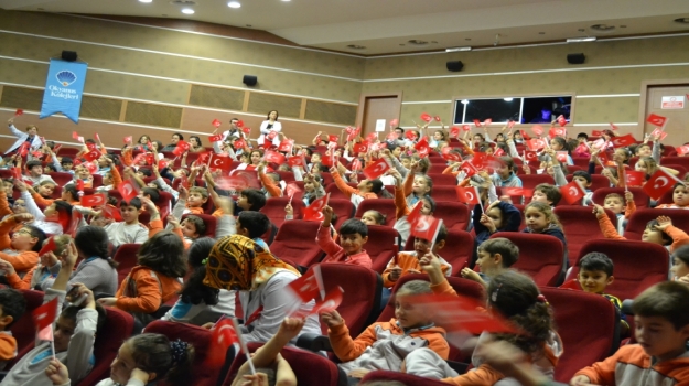 Beylikdüzü Okyanus Koleji İlkokulu Cumhuriyet Bayramı'nı Coşkuyla Kutladı