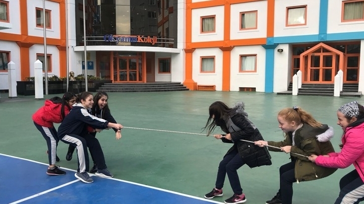 Fen Bilimleri Dersinde Oyun Oynayarak Öğreniyoruz