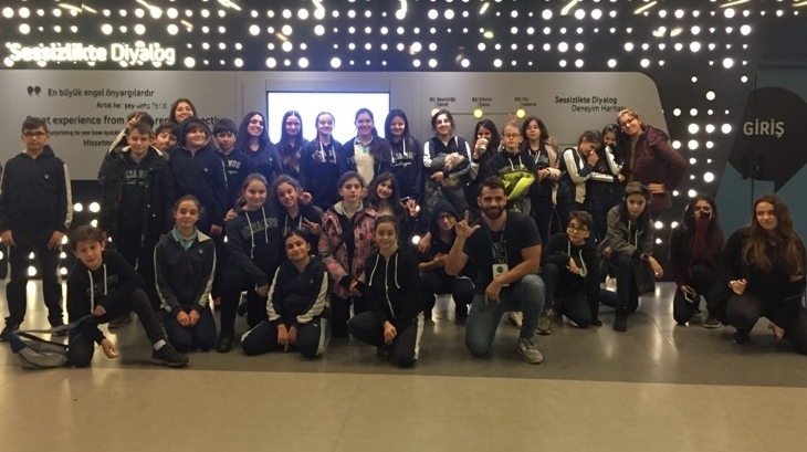 Beylikdüzü Okyanus Ortaokulu "Karanlıkta Diyalog & Sessizlikte Diyalog” Gezisi