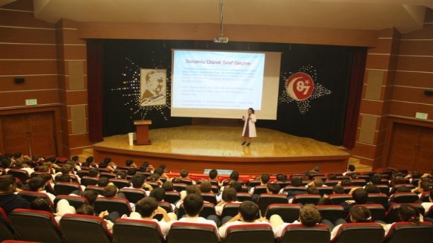 Beylikdüzünde Yeni Sınav Sistemi Bilgilendirme Semineri