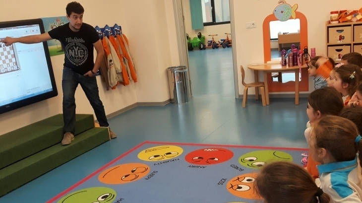 Bornova Okyanus Okul Öncesi Balıklar ve Kuşlar Grubu Öğrencilerimiz Satranç Dersine Katıldılar